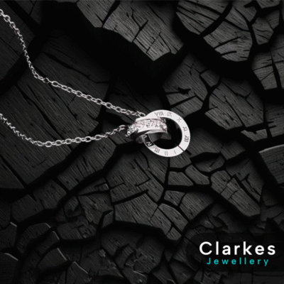 Stunning Ladies Silver Diamond Cut Interlinked Hoops Necklace Pendant