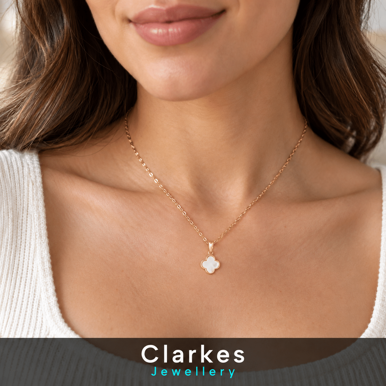 Ladies Gold Plated Four-Leaf Clover Necklace with Mother of Pearl