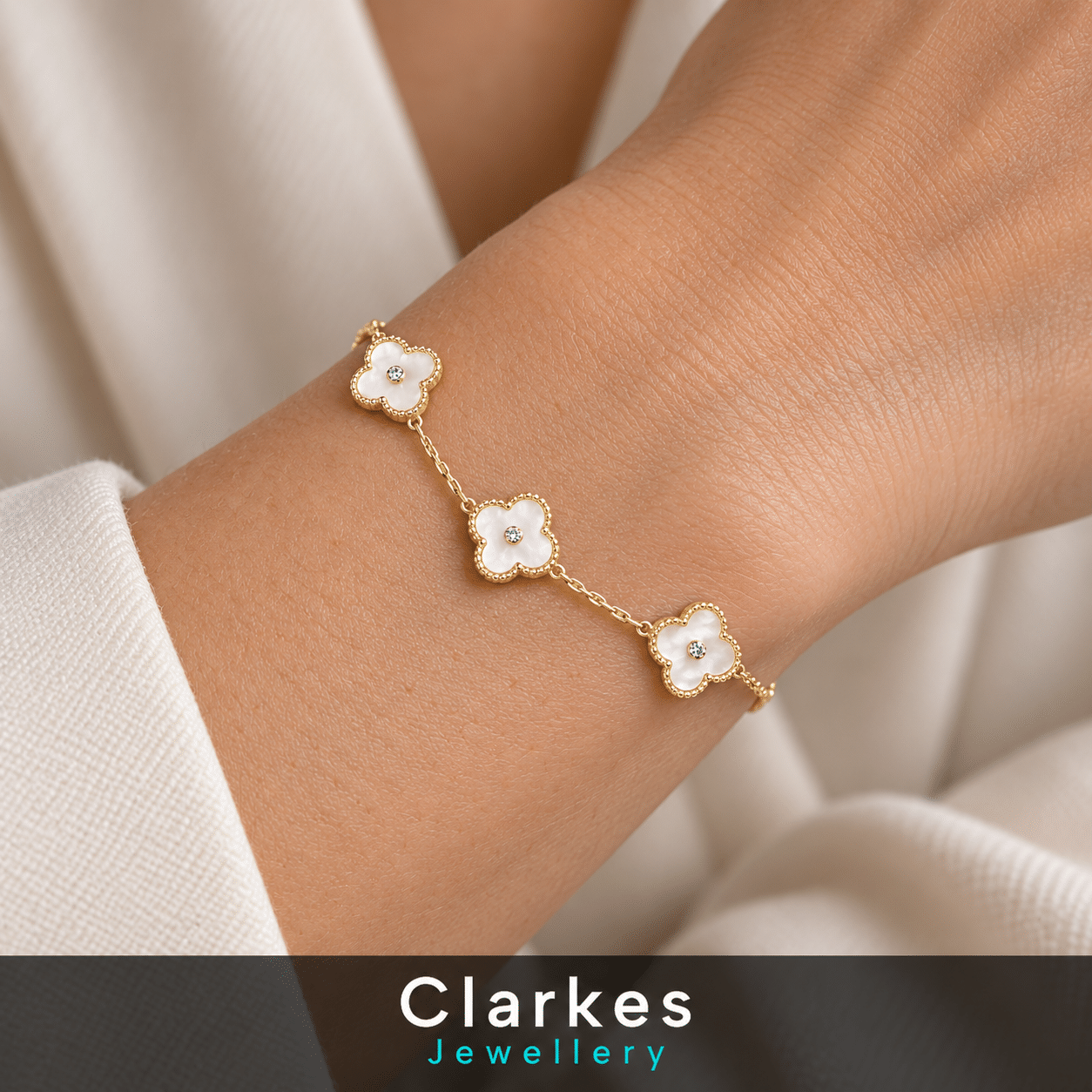Gold White Mother-of-Pearl Clover Bracelet