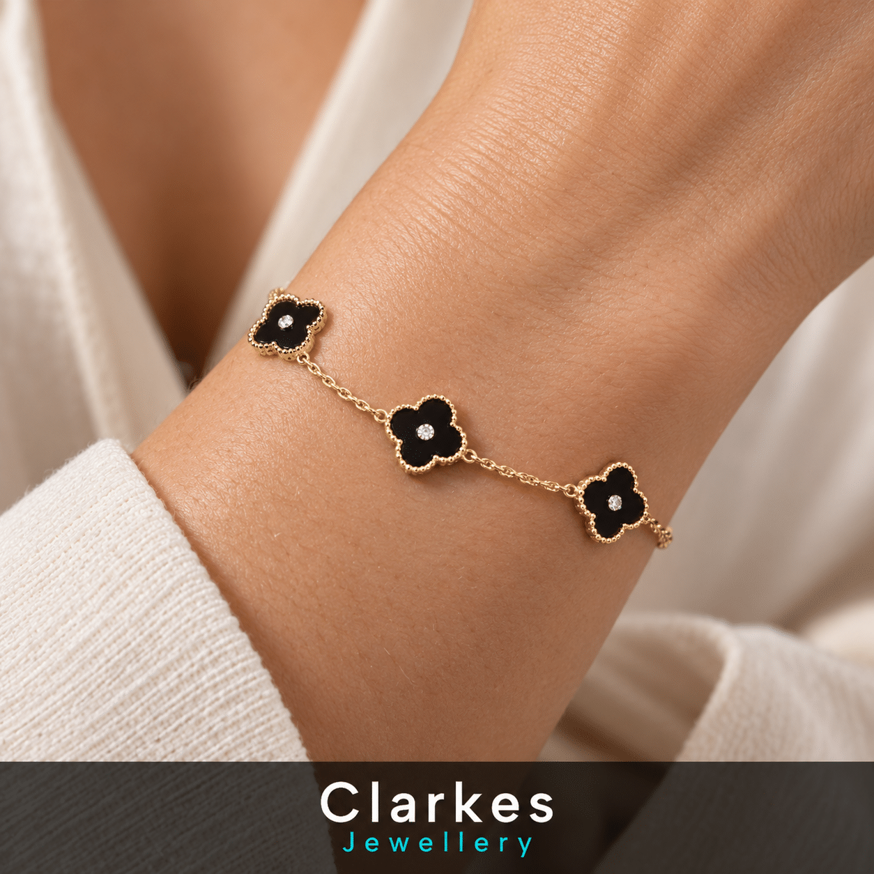 Luxury Gold Clover Bracelet – Black Onyx & Crystal | Adjustable