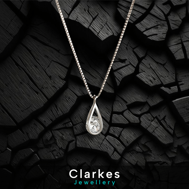 Ladies 925 Sterling Silver Necklace Zircon Teardrop Pendant